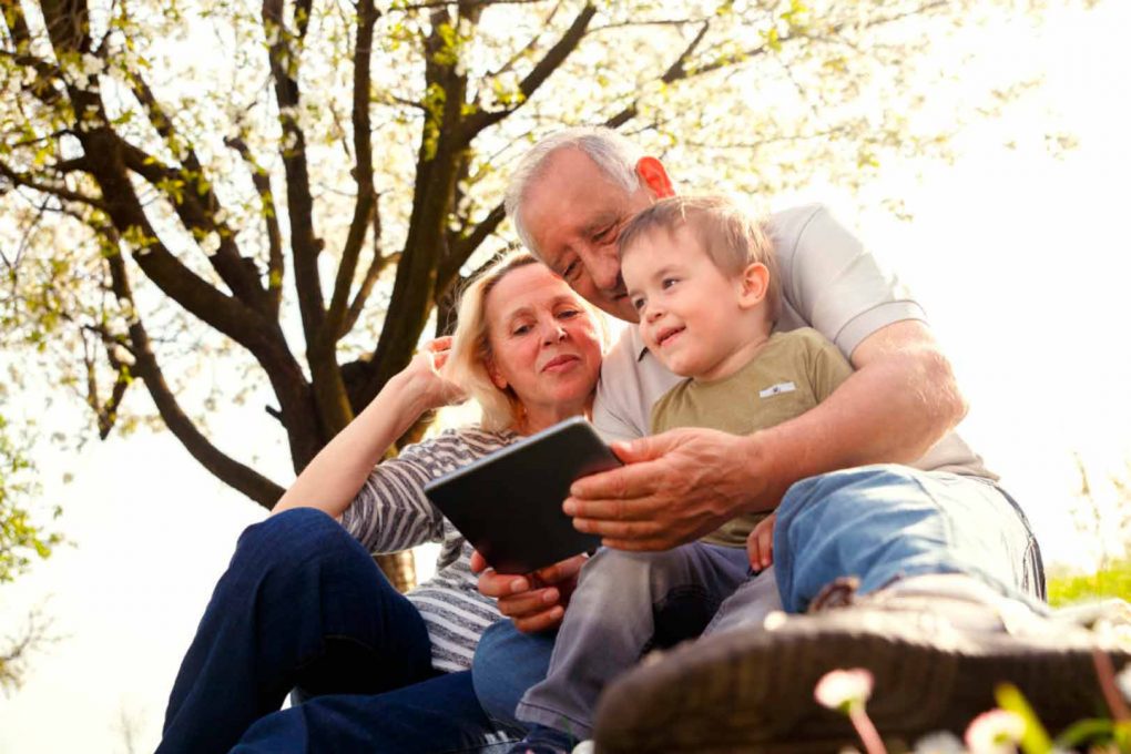 beneficios convivencia intergeneracional