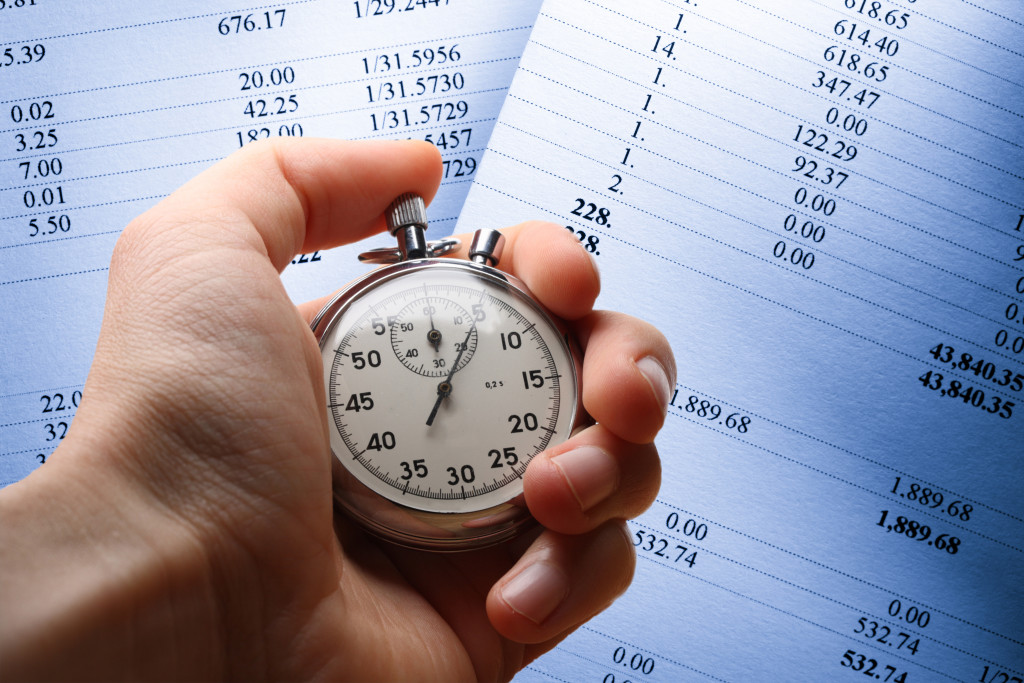 ¿cuáles son las diferencias entre las horas complementarias y las extraordinarias?