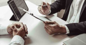 trabajador autorizado y cualificado