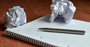 conectores gramaticales en italiano