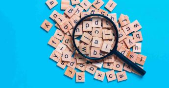 verbos con preposiciones en inglés