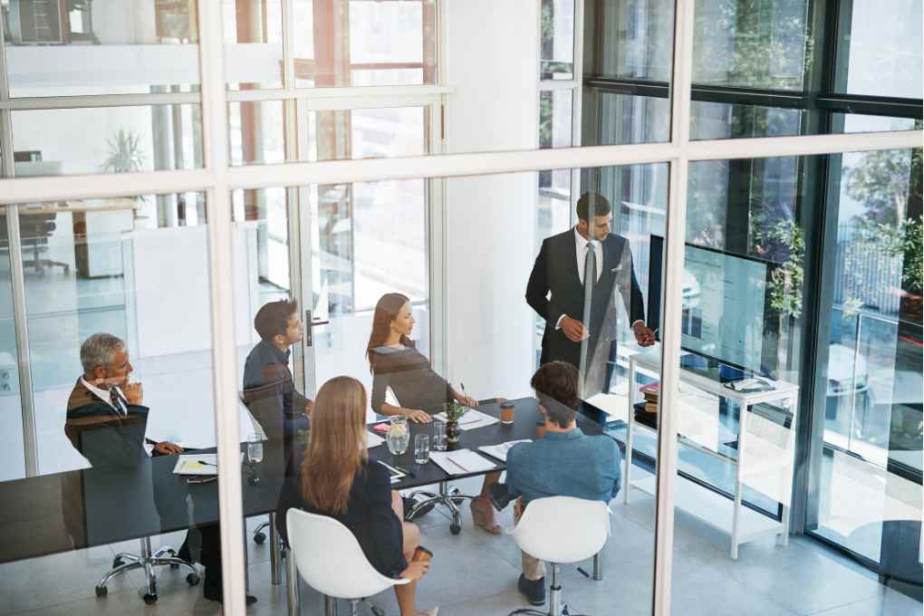 obligaciones de la empresa saliente en una subrogacion